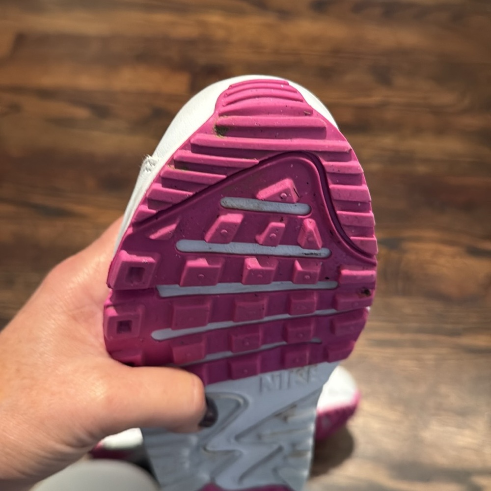 Nike Air Max White and Pink Sneakers youth size 3 - Picture 9 of 11